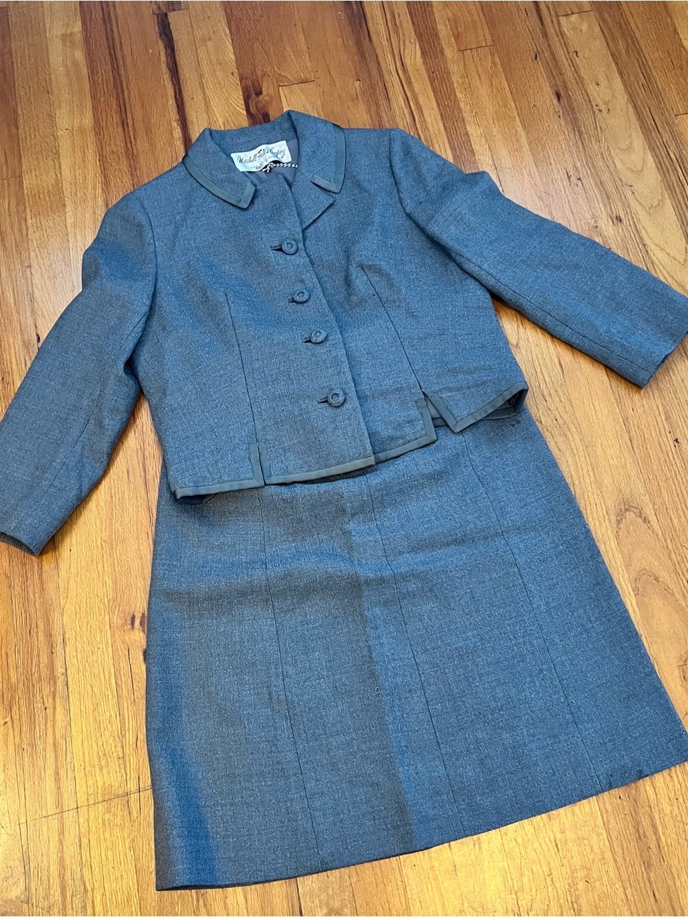 Vintage Gray Tailored Two-Piece Skirt Set